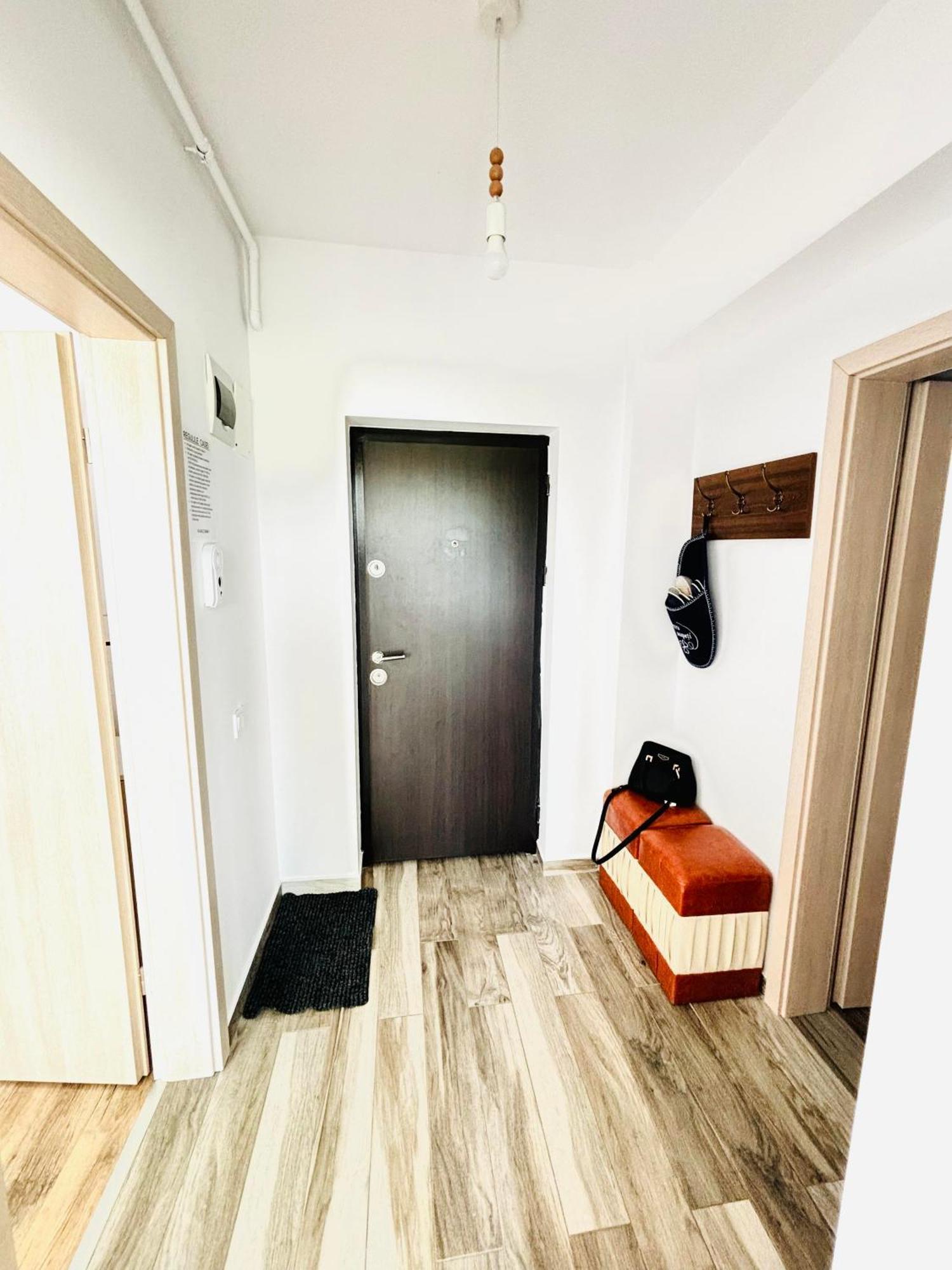 Das Home-Apartament Cu Vedere La Munte Rîşnov Exterior foto